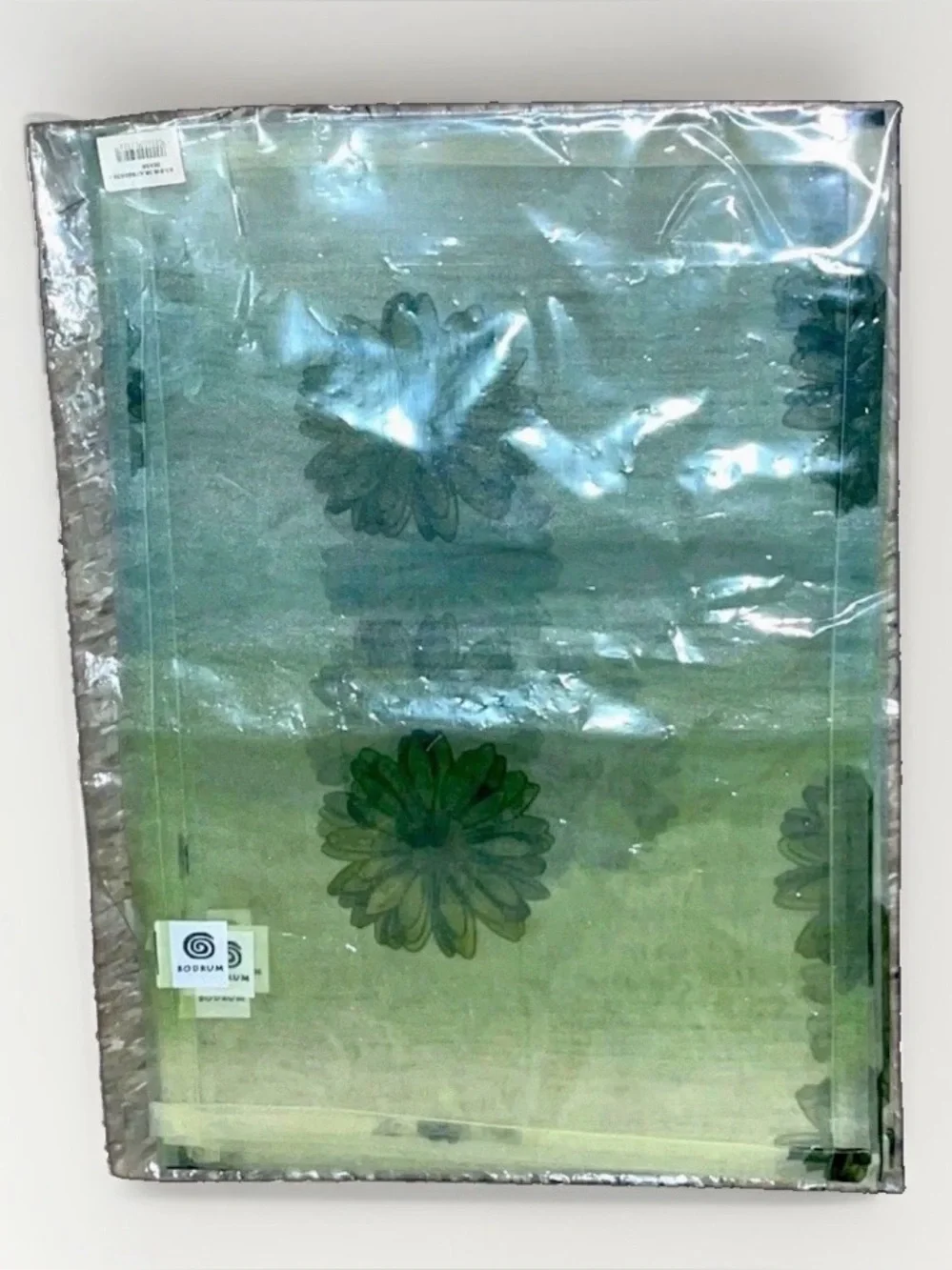 Bodrum Green Floral Sheer Fabric Table Placemats 14